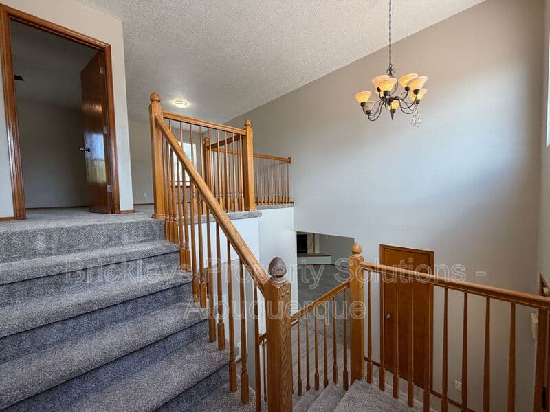 4-bedroom 2.5-bath home at 10331 Dunbar St NW for $2,300/mo managed by Brickleys Property Solutions Albuquerque — photo 6 of 43