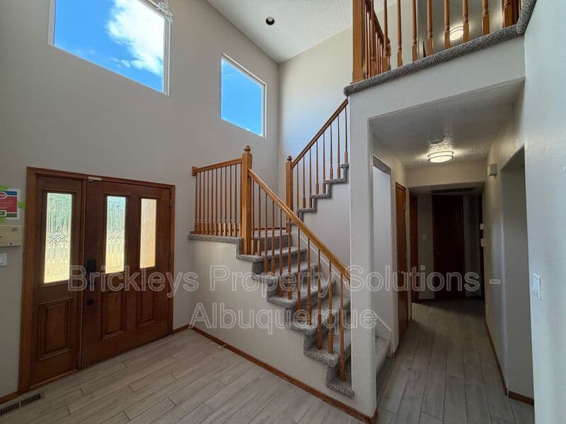 4-bedroom 2.5-bath home at 10331 Dunbar St NW for $2,300/mo managed by Brickleys Property Solutions Albuquerque — photo 5 of 43