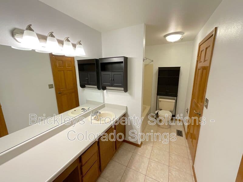5-bedroom 2-bath home at 4375 Cassidy St for $2,300/mo managed by Brickleys Property Solutions Colorado Springs — photo 20 of 37