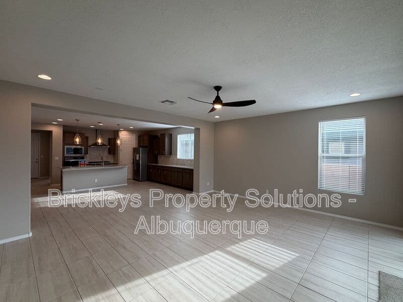 3-bedroom 2-bath home at 938 Lazuli Rd SE for $2,475/mo managed by Brickleys Property Solutions Albuquerque — photo 16 of 36