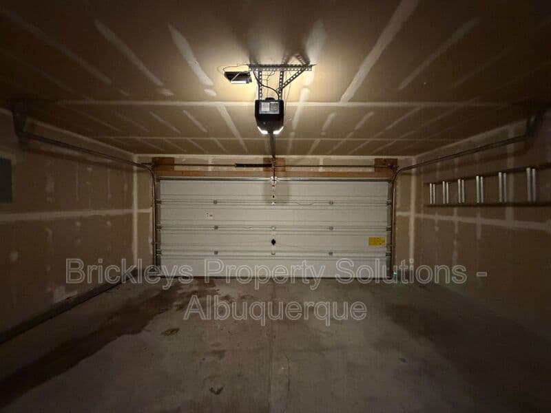 3-bedroom 2-bath home at 10601 Rio Del Sole Ct NW for $2,000/mo managed by Brickleys Property Solutions Albuquerque — photo 24 of 29