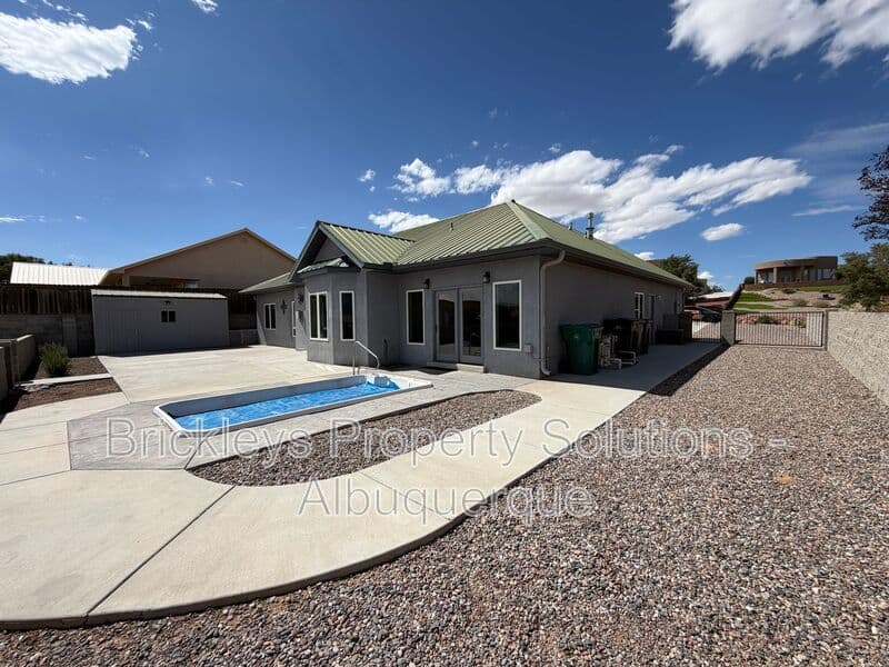 3-bedroom 2-bath home at 6812 Nagoya Rd NE for $2,700/mo managed by Brickleys Property Solutions Albuquerque — photo 37 of 43