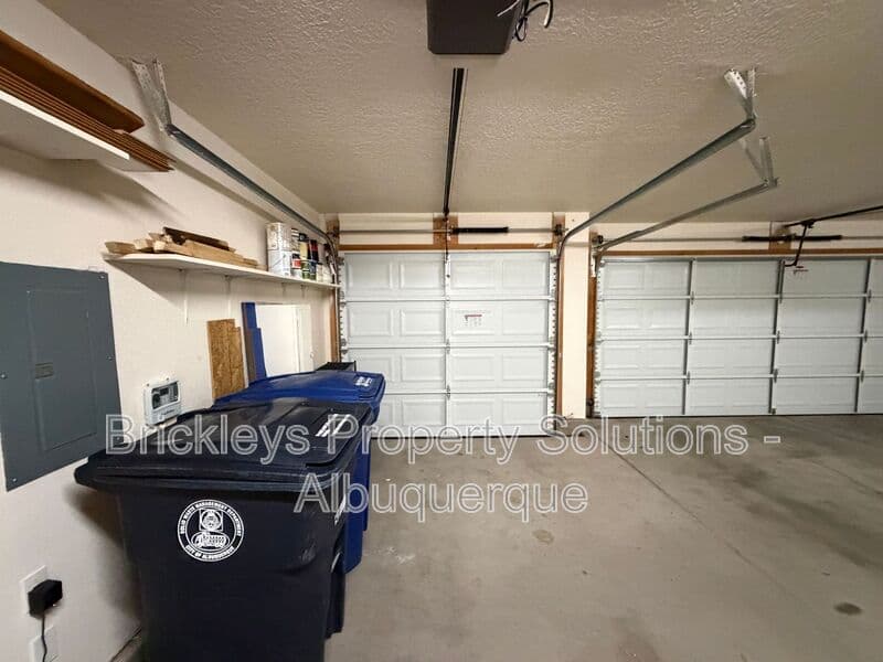 3-bedroom 2-bath home at 7024 Westford Pl NW for $2,200/mo managed by Brickleys Property Solutions Albuquerque — photo 27 of 33
