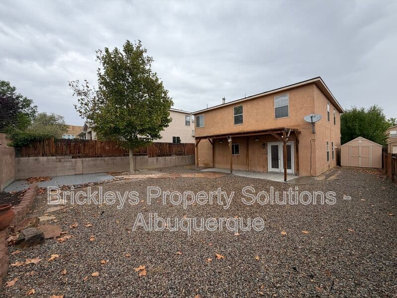 3-bedroom 3-bath home at 5004 Blue Stone Rd NW for $2,250/mo managed by Brickleys Property Solutions Albuquerque — photo 6 of 37