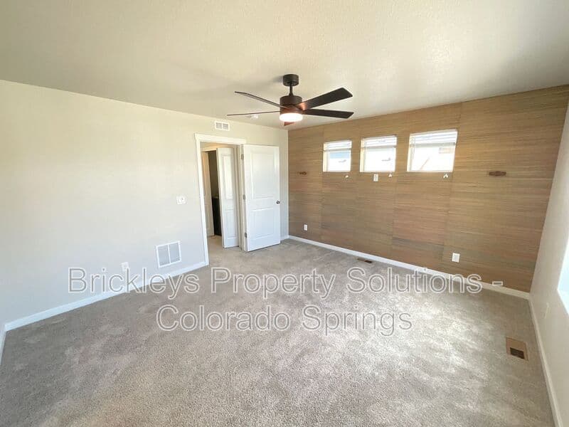3-bedroom 3.5-bath home at 7343 Rosa Belle Hts for $2,350/mo managed by Brickleys Property Solutions Colorado Springs — photo 24 of 33