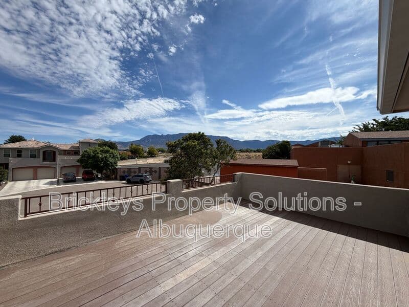 4-bedroom 2.5-bath home at 7420 Tangerine Court NE for $2,450/mo managed by Brickleys Property Solutions Albuquerque — photo 9 of 39