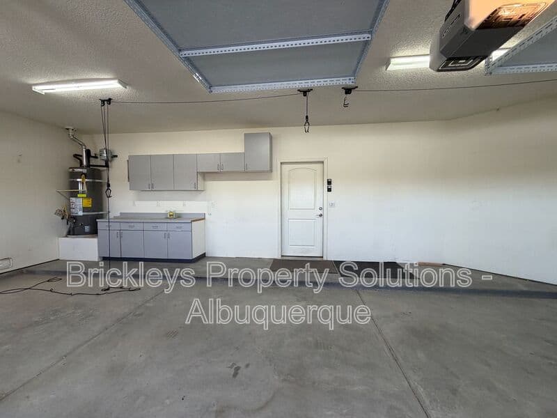 4-bedroom 3-bath home at 860 Fire Wheel Loop for $2,300/mo managed by Brickleys Property Solutions Albuquerque — photo 37 of 40