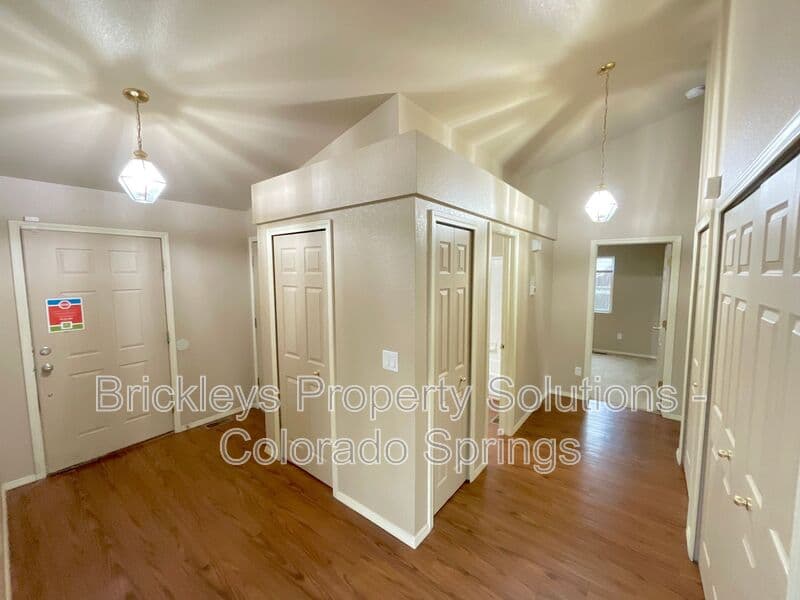 3-bedroom 2-bath home at 4325 Poplar Brook Dr for $2,100/mo managed by Brickleys Property Solutions Colorado Springs — photo 18 of 29