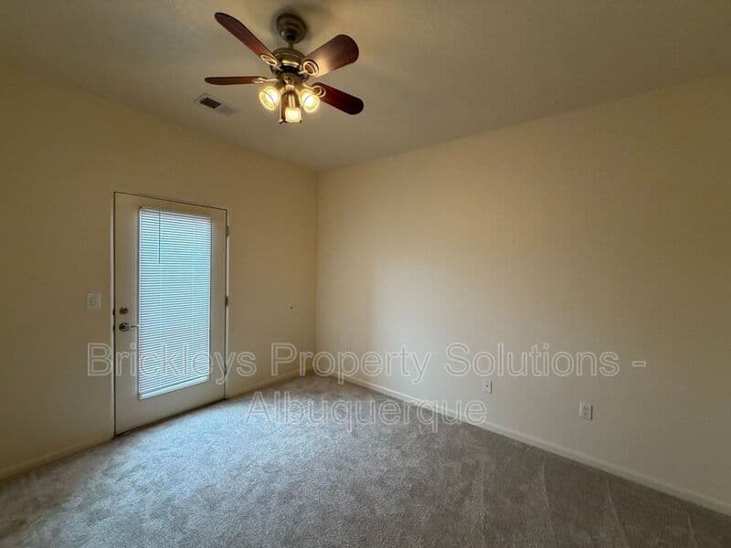 3-bedroom 2.5-bath home at 1612 3rd St SW for $1,900/mo managed by Brickleys Property Solutions Albuquerque — photo 32 of 39