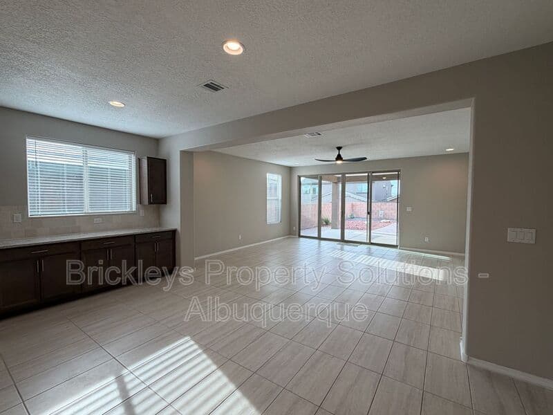 3-bedroom 2-bath home at 938 Lazuli Rd SE for $2,475/mo managed by Brickleys Property Solutions Albuquerque — photo 13 of 36