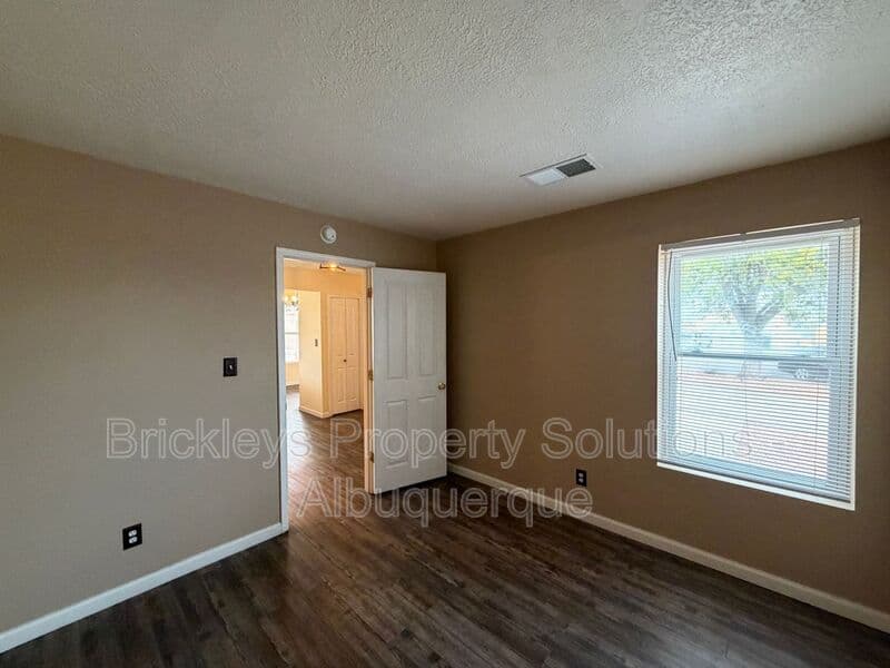 2-bedroom 2-bath home at 1941 Lee Loop NE for $1,750/mo managed by Brickleys Property Solutions Albuquerque — photo 7 of 29