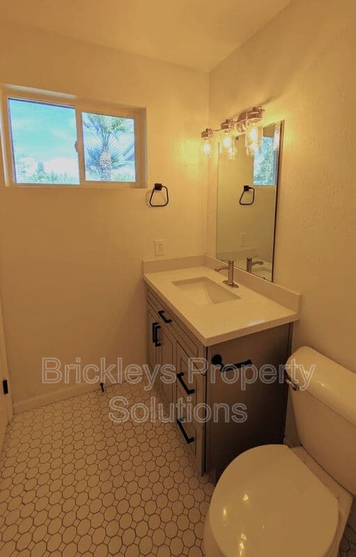 3-bedroom 2-bath home at 2029 S Nina Circle Mesa AZ 85210 for $2,300/mo managed by Brickleys Property Solutions East Valley Phoenix — photo 24 of 48