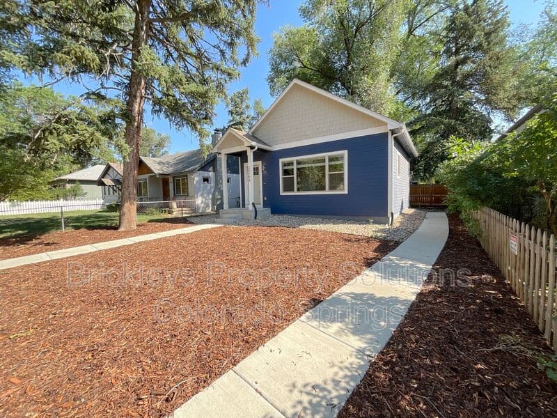 1-bedroom 1-bath home at 2016 W Kiowa St Unit B for $1,400/mo managed by Brickleys Property Solutions Colorado Springs — photo 3 of 16