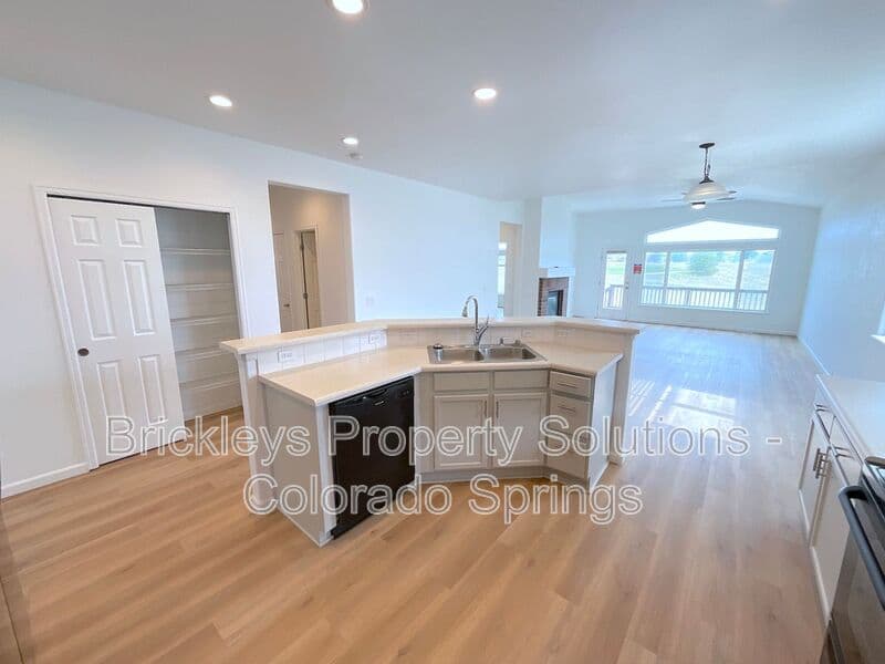 3-bedroom 2-bath home at 12354 Pine Valley Cir for $2,550/mo managed by Brickleys Property Solutions Colorado Springs — photo 15 of 34