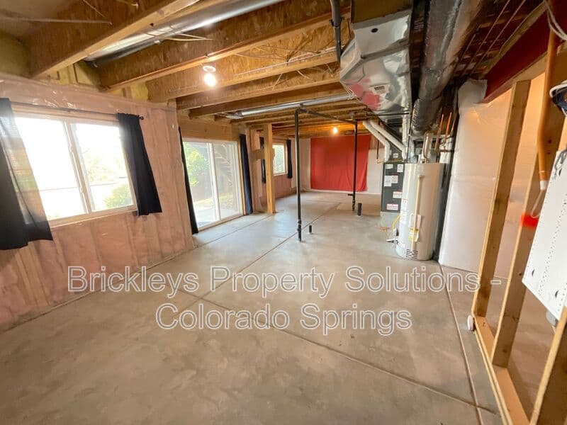 4-bedroom 2.5-bath home at 6652 Maple Stone Ln for $2,600/mo managed by Brickleys Property Solutions Colorado Springs — photo 43 of 43