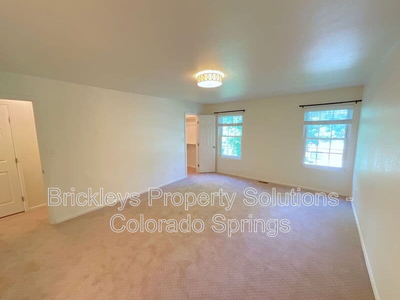 2-bedroom 1.5-bath home at 1857 Lorraine St for $1,800/mo managed by Brickleys Property Solutions Colorado Springs — photo 18 of 29