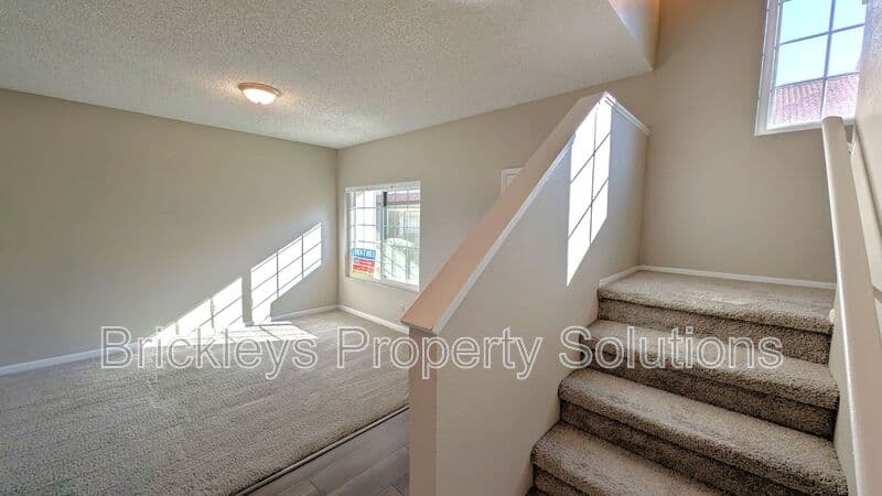 2-bedroom 1.5-bath home at 2969 N Oregon St Unit 12 for $2,000/mo managed by Brickleys Property Solutions East Valley Phoenix — photo 20 of 36