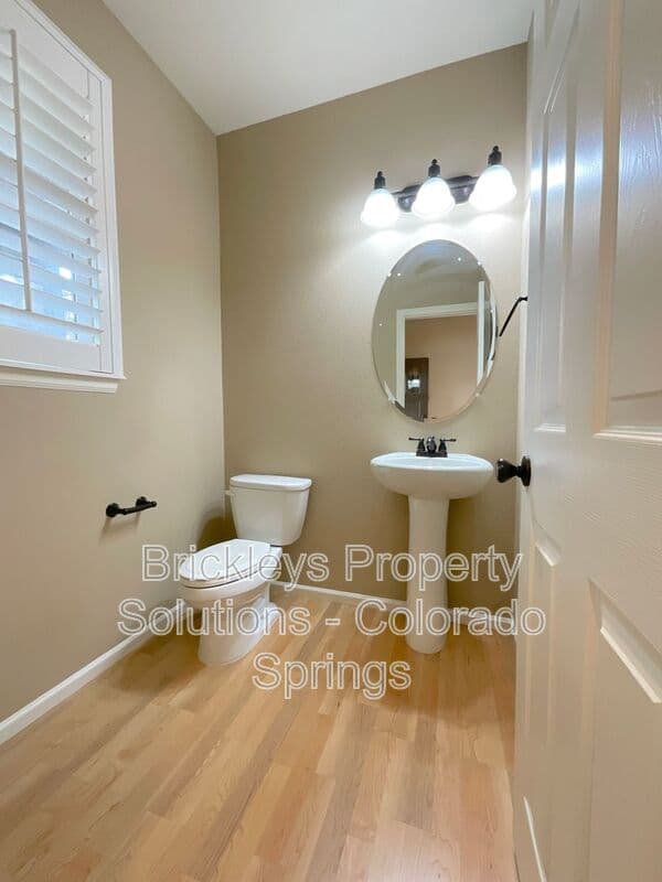 4-bedroom 2.5-bath home at 6652 Maple Stone Ln for $2,600/mo managed by Brickleys Property Solutions Colorado Springs — photo 16 of 43