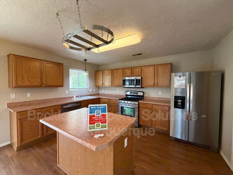 4-bedroom 3-bath home at 1904 Busher St. SE for $2,450/mo managed by Brickleys Property Solutions Albuquerque — photo 40 of 50