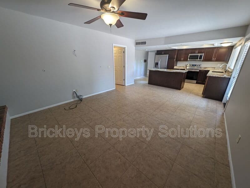 3-bedroom 2-bath home at 2431 W Plata Ave for $2,250/mo managed by Brickleys Property Solutions East Valley Phoenix — photo 18 of 43