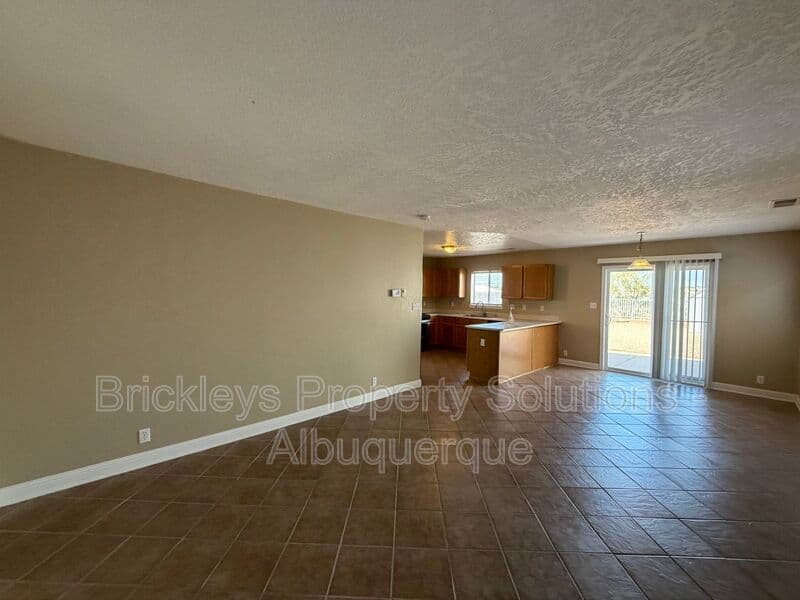 3-bedroom 2.5-bath home at 10527 Brookline Pl NW for $2,300/mo managed by Brickleys Property Solutions Albuquerque — photo 34 of 40