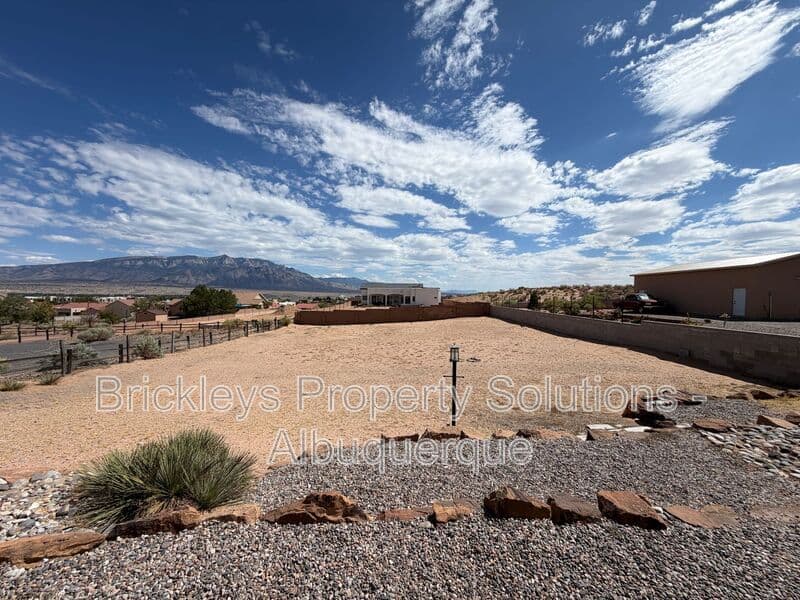 3-bedroom 2-bath home at 6812 Nagoya Rd NE for $2,700/mo managed by Brickleys Property Solutions Albuquerque — photo 35 of 43