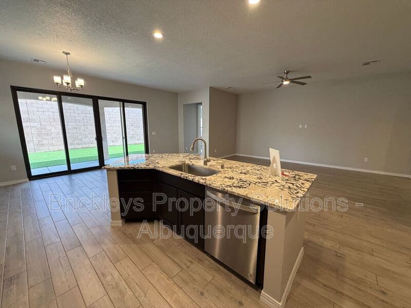 4-bedroom 2-bath home at 3969 Kodiak Rd NE for $2,700/mo managed by Brickleys Property Solutions Albuquerque — photo 28 of 40