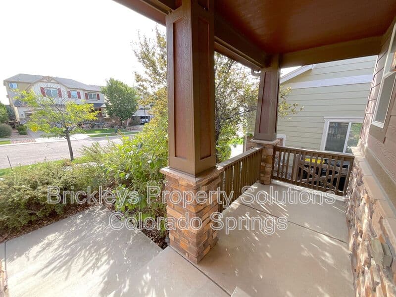 4-bedroom 2.5-bath home at 6652 Maple Stone Ln for $2,600/mo managed by Brickleys Property Solutions Colorado Springs — photo 5 of 43
