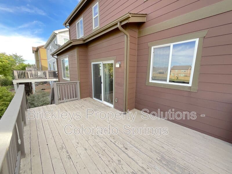 4-bedroom 2.5-bath home at 6652 Maple Stone Ln for $2,600/mo managed by Brickleys Property Solutions Colorado Springs — photo 13 of 43