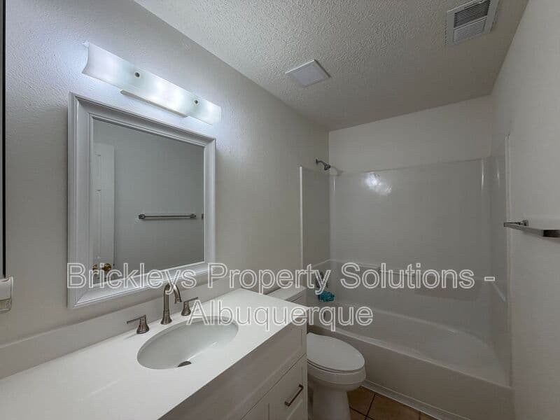 3-bedroom 2-bath home at 4520 Rockaway Loop NE for $1,900/mo managed by Brickleys Property Solutions Albuquerque — photo 13 of 29