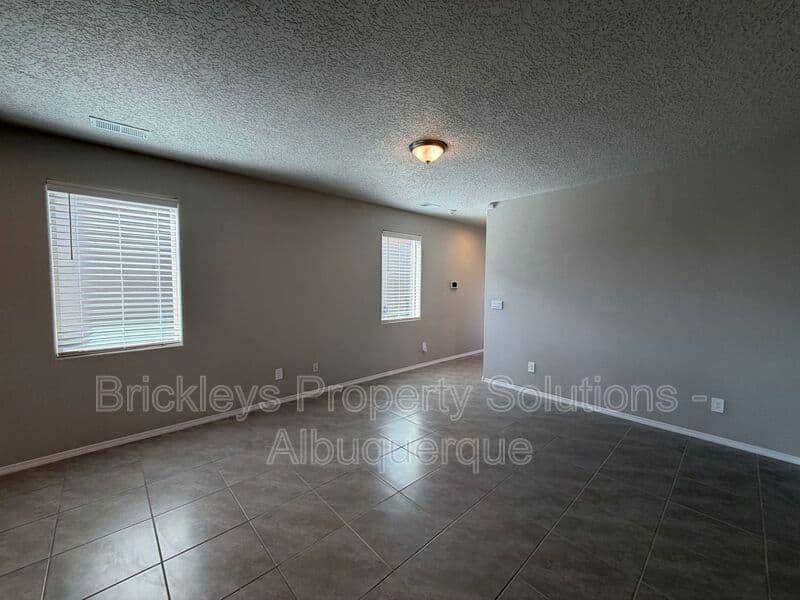 3-bedroom 2-bath home at 614 Turmalina Dr SE for $2,200/mo managed by Brickleys Property Solutions Albuquerque — photo 7 of 29