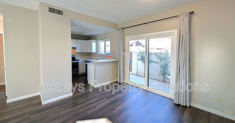 2-bedroom 1.5-bath home at 2969 N Oregon St Unit 12 for $2,000/mo managed by Brickleys Property Solutions East Valley Phoenix — photo 13 of 36