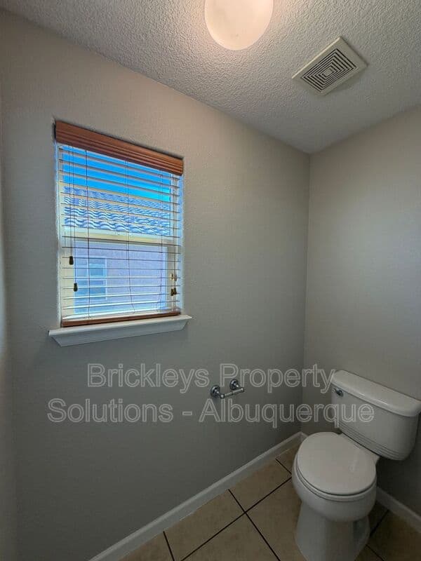 3-bedroom 2.5-bath home at 418 Paseo Roja Pl NE for $2,375/mo managed by Brickleys Property Solutions Albuquerque — photo 20 of 42