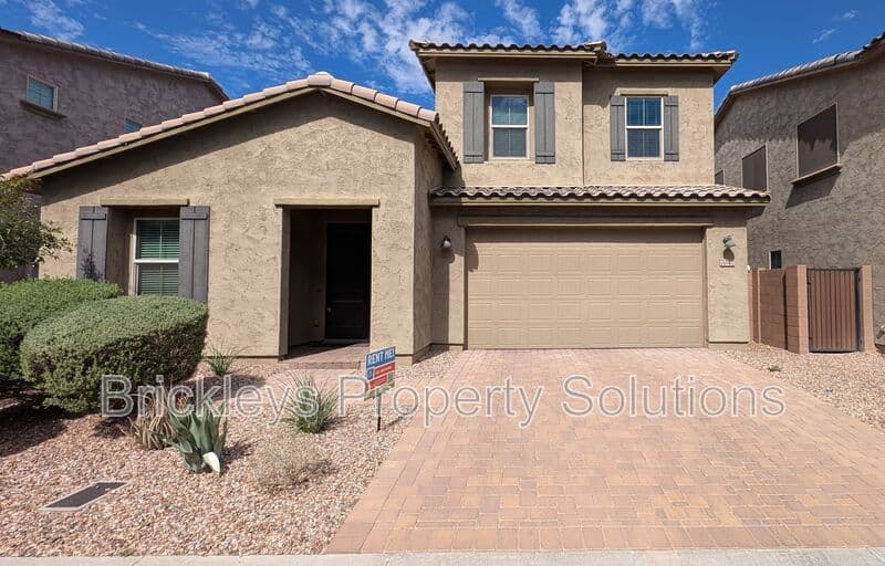 3-bedroom 2.5-bath home at 7042 E Diamond St for $2,750/mo managed by Brickleys Property Solutions East Valley Phoenix