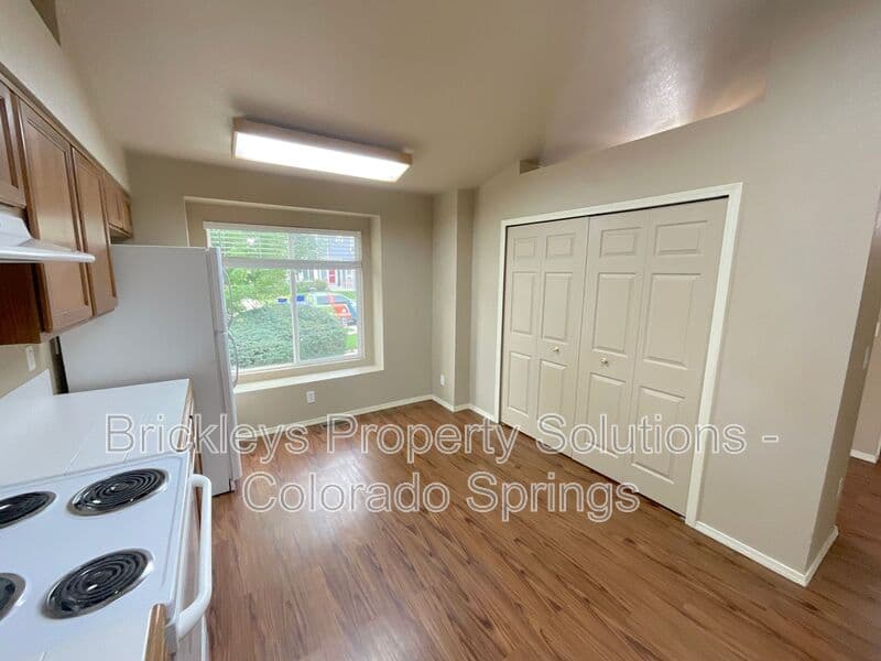 3-bedroom 2-bath home at 4325 Poplar Brook Dr for $2,100/mo managed by Brickleys Property Solutions Colorado Springs — photo 15 of 29
