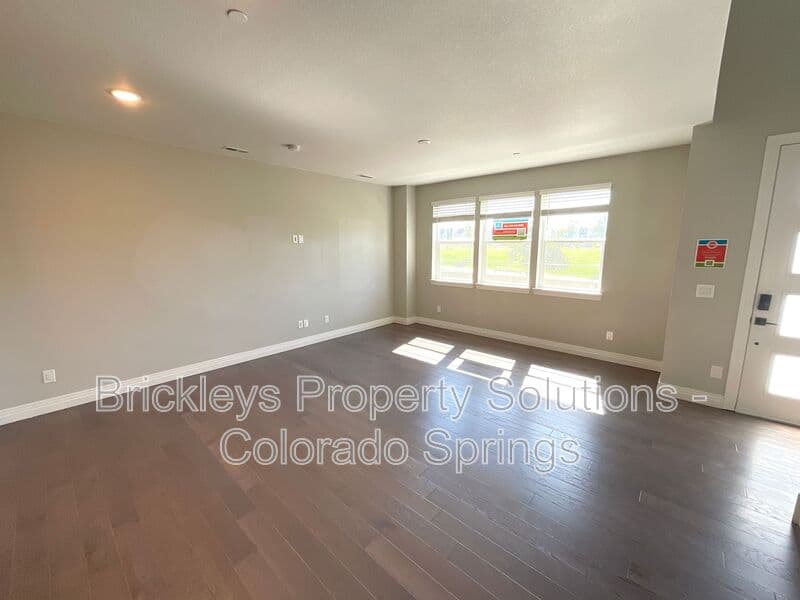 3-bedroom 2.5-bath home at 1721 Rose Quartz Hts for $2,300/mo managed by Brickleys Property Solutions Colorado Springs — photo 7 of 28