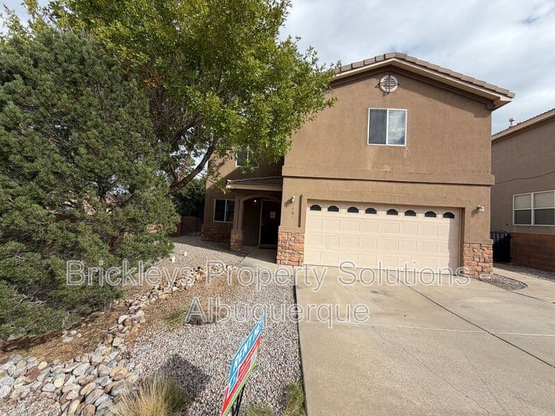4-bedroom 3-bath home at 1904 Busher St. SE for $2,450/mo managed by Brickleys Property Solutions Albuquerque — photo 1 of 50