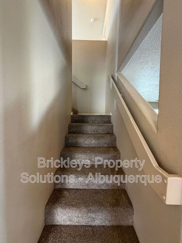 4-bedroom 3-bath home at 1904 Busher St. SE for $2,450/mo managed by Brickleys Property Solutions Albuquerque — photo 9 of 50