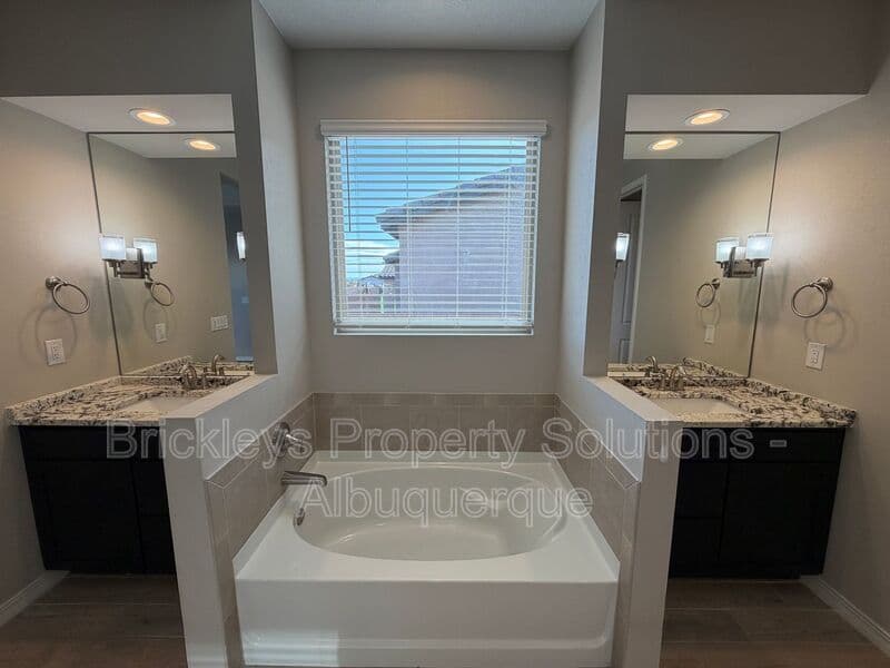 4-bedroom 2-bath home at 3969 Kodiak Rd NE for $2,700/mo managed by Brickleys Property Solutions Albuquerque — photo 20 of 40