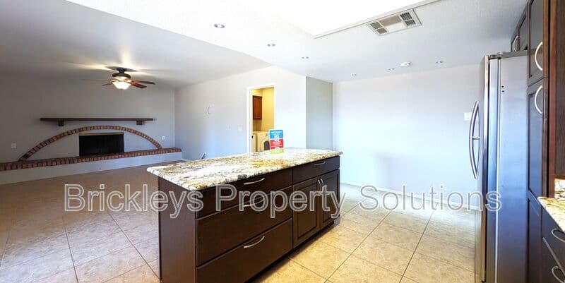 3-bedroom 2-bath home at 2431 W Plata Ave for $2,250/mo managed by Brickleys Property Solutions East Valley Phoenix — photo 14 of 43