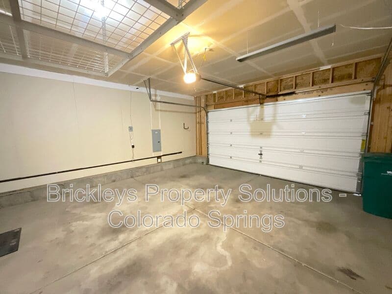 3-bedroom 2.5-bath home at 2401 Ellingwood Dr for $2,233/mo total (includes $2,195 base rent + $38 required Tenant Benefit Package) managed by Brickleys Property Solutions Colorado Springs — photo 23 of 40