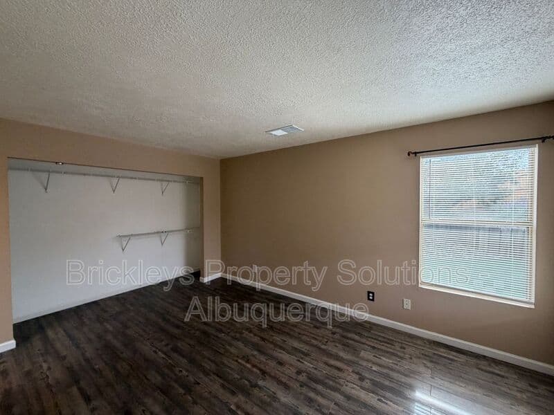 2-bedroom 2-bath home at 1941 Lee Loop NE for $1,750/mo managed by Brickleys Property Solutions Albuquerque — photo 11 of 29