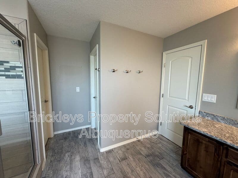 4-bedroom 3-bath home at 860 Fire Wheel Loop for $2,300/mo managed by Brickleys Property Solutions Albuquerque — photo 22 of 40