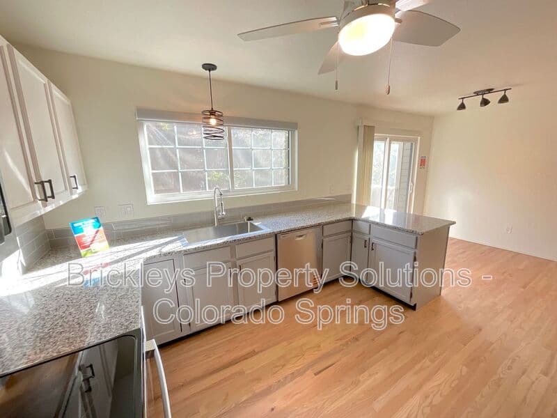 2-bedroom 1.5-bath home at 1857 Lorraine St for $1,800/mo managed by Brickleys Property Solutions Colorado Springs — photo 13 of 29