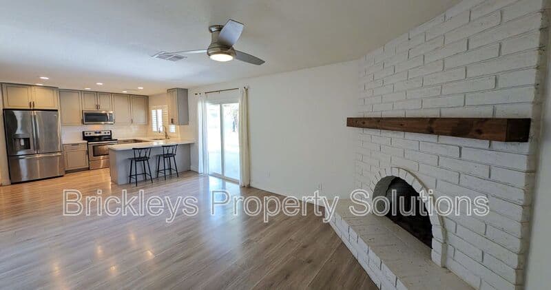 3-bedroom 2-bath home at 2029 S Nina Circle Mesa AZ 85210 for $2,300/mo managed by Brickleys Property Solutions East Valley Phoenix — photo 18 of 48