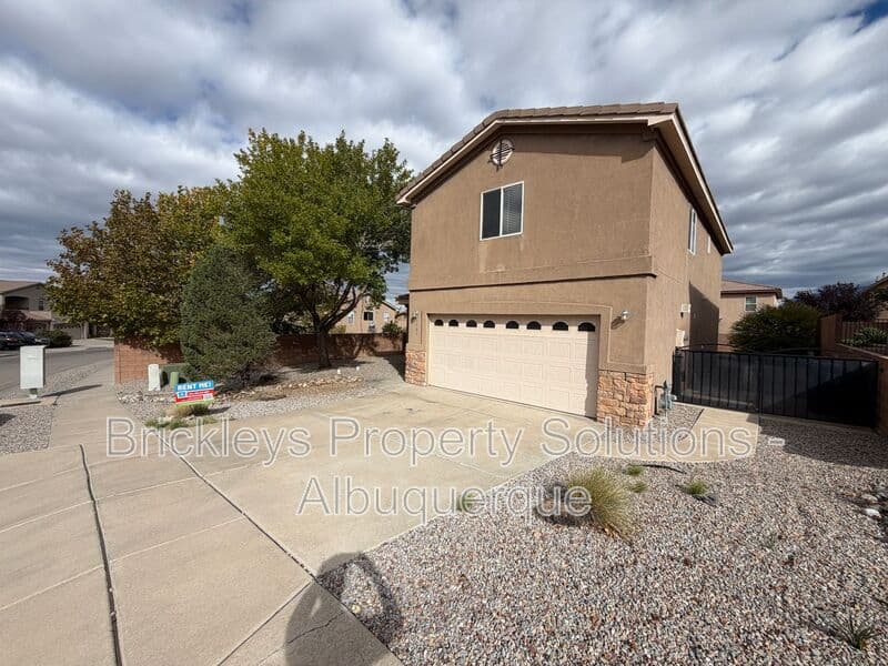 4-bedroom 3-bath home at 1904 Busher St. SE for $2,450/mo managed by Brickleys Property Solutions Albuquerque — photo 2 of 50