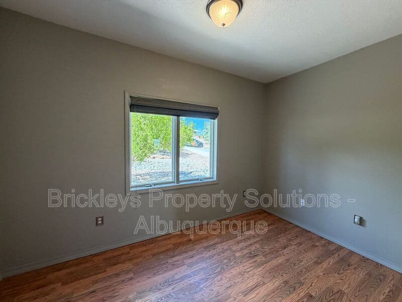 3-bedroom 2-bath home at 6812 Nagoya Rd NE for $2,700/mo managed by Brickleys Property Solutions Albuquerque — photo 9 of 43