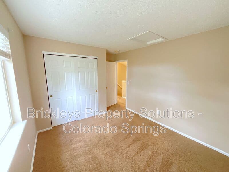 4-bedroom 3.5-bath home at 6160 Jaffee Ct for $2,500/mo managed by Brickleys Property Solutions Colorado Springs — photo 35 of 45