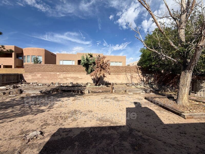 3-bedroom 2-bath home at 9937 Clearwater St. NW for $1,900/mo managed by Brickleys Property Solutions Albuquerque — photo 24 of 27