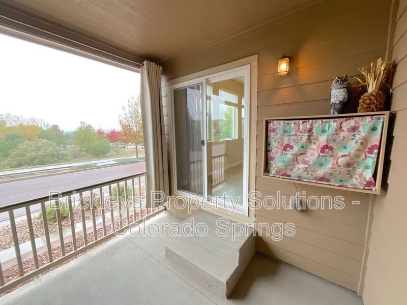 3-bedroom 2.5-bath home at 2401 Ellingwood Dr for $2,233/mo total (includes $2,195 base rent + $38 required Tenant Benefit Package) managed by Brickleys Property Solutions Colorado Springs — photo 7 of 40